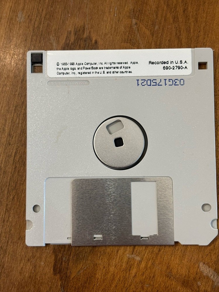 Apple Computers 3.5 Floppy PowerBook 5300 Battery Update Disk 1995