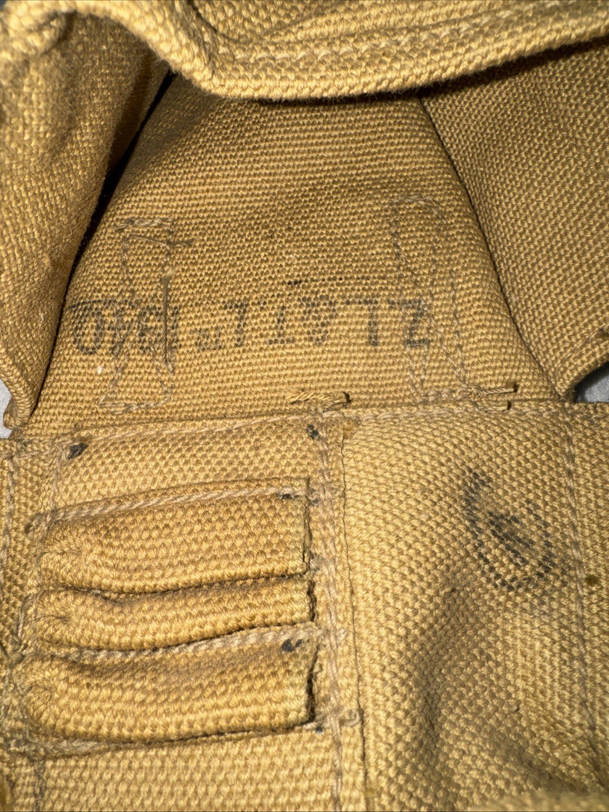 Original WW2 British Army 37 stamps Webbing MT Pouch ORIGINAL DATED 1940