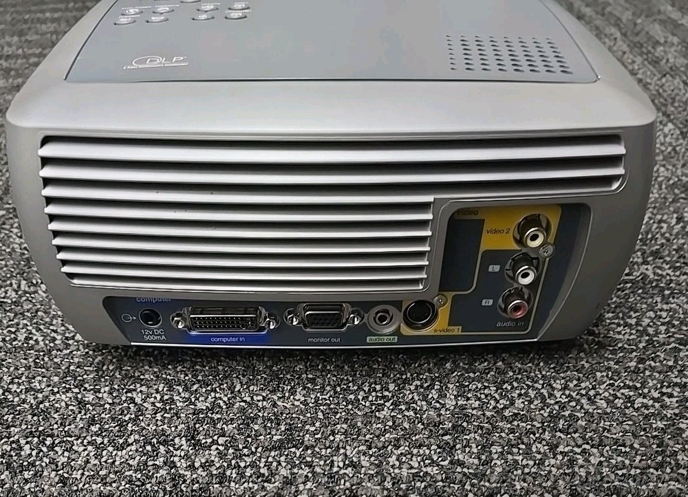 INFOCUS X2 LCD Digital Projector With Bulb, 500hours, Good Condition