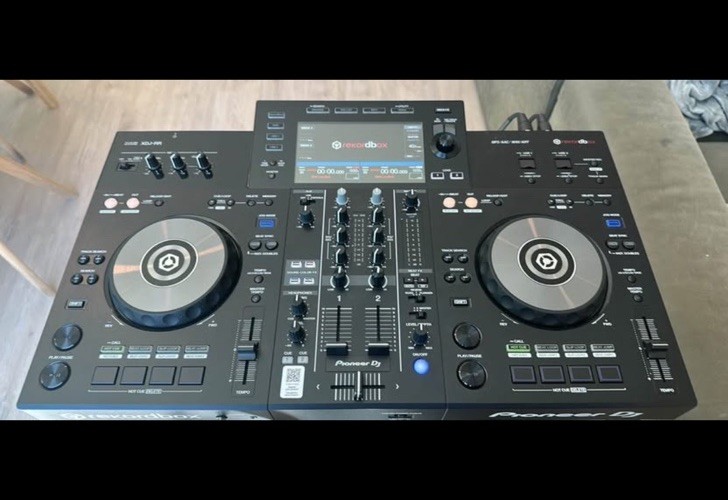 Pioneer XDJ-RX Digital DJ Controller