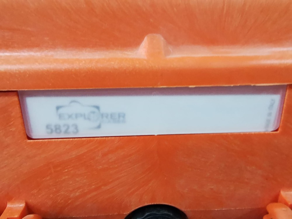 EiUK T650-M TEMPERATURE CALIBRATOR / P100 Pressure Indicator