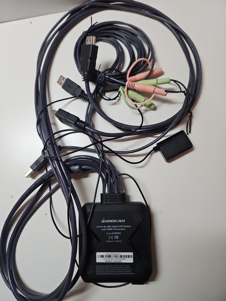 GCS52DP 2-Port 4K USB DisplayPort Cable KVM Switch IOGEAR