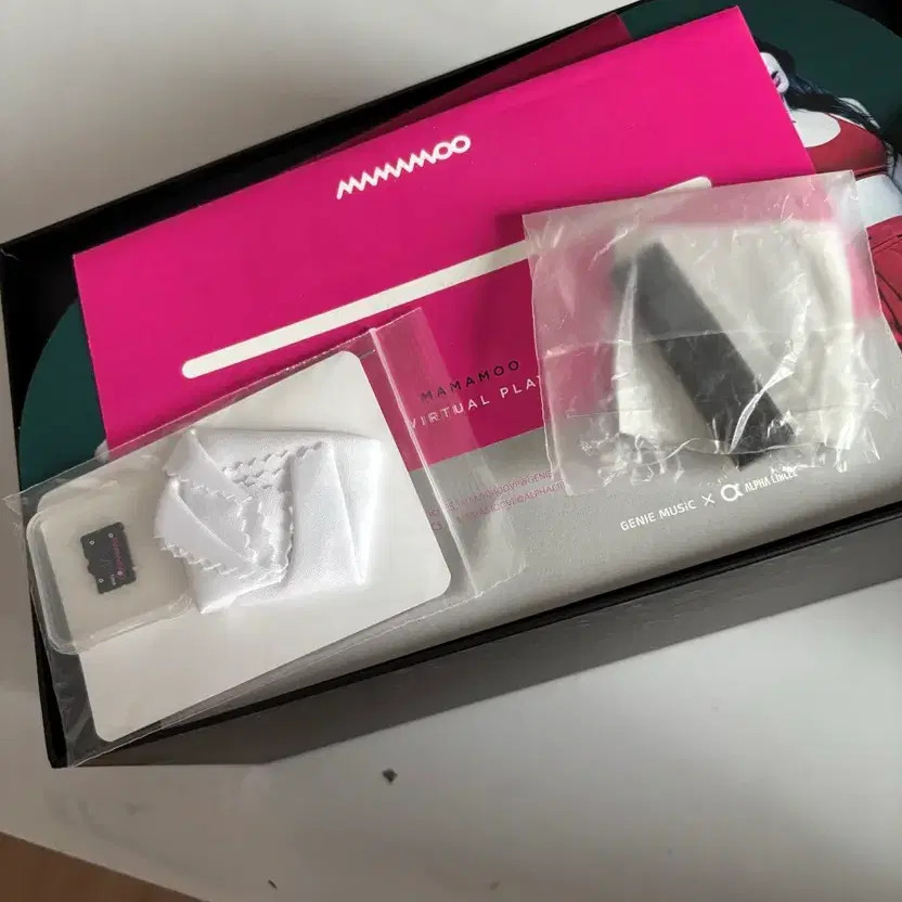 Mamamu Official VR Goods, Used Once, Complete Set, Pre-Owned