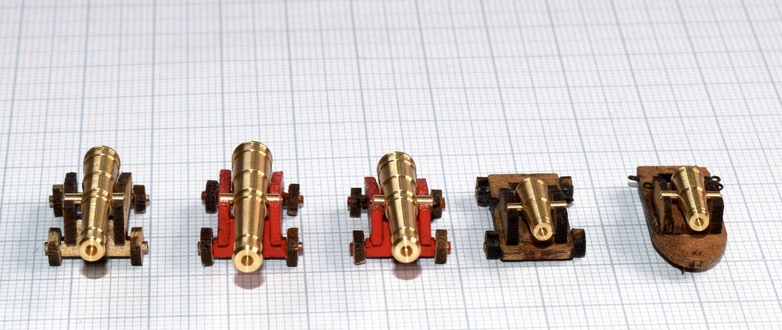 Revell USS Constitution, United States 1:96 - complete set of 53 brass cannons