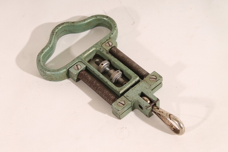 1 Piece Old Spring Scale Freiberger Precision Mechanics Hand Scale Scale