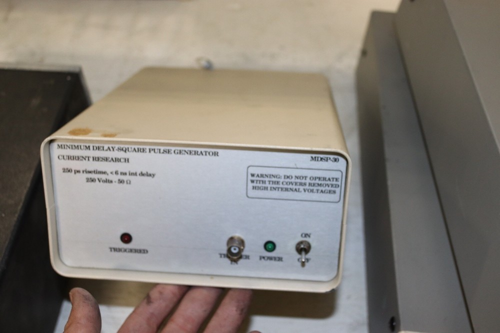 MINIMUM DELAY SQUARE PULSE GENERATOR MDSP-30