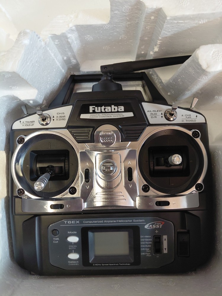 Heli-Max AXE 400 3D RTF Helicopter