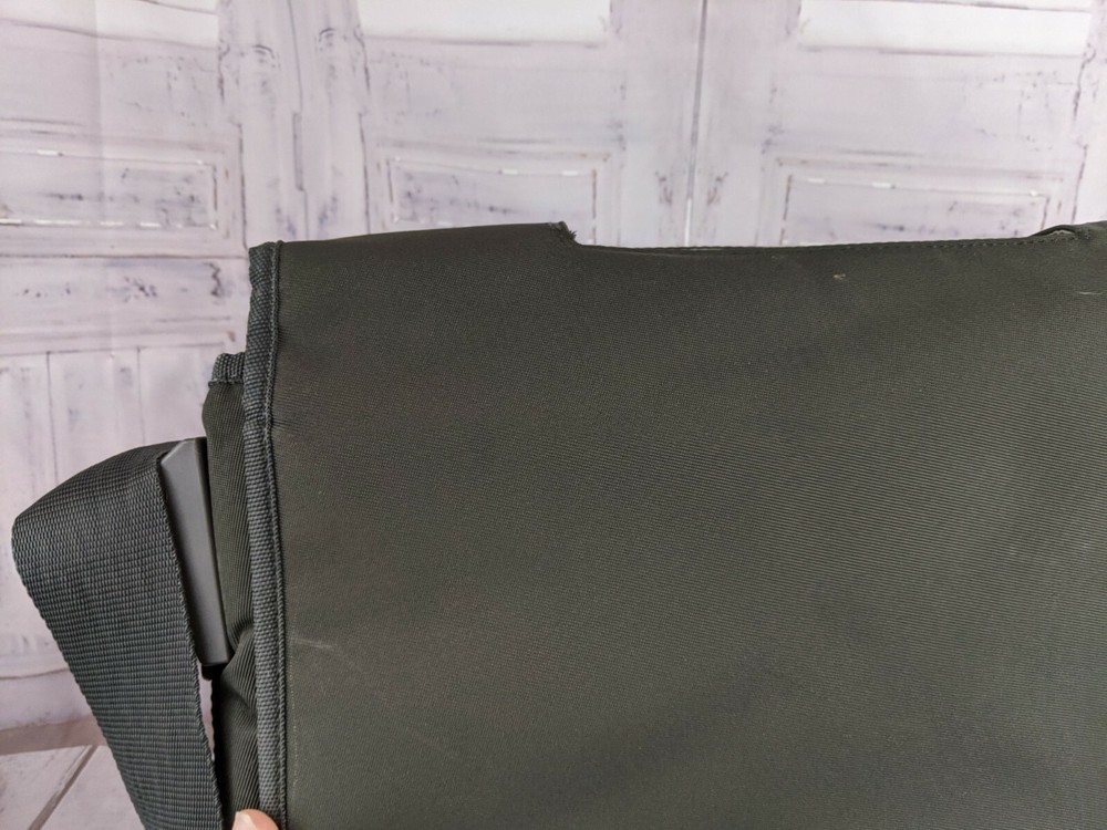 Targus Messenger Bag for Dell Computer Laptop Gray