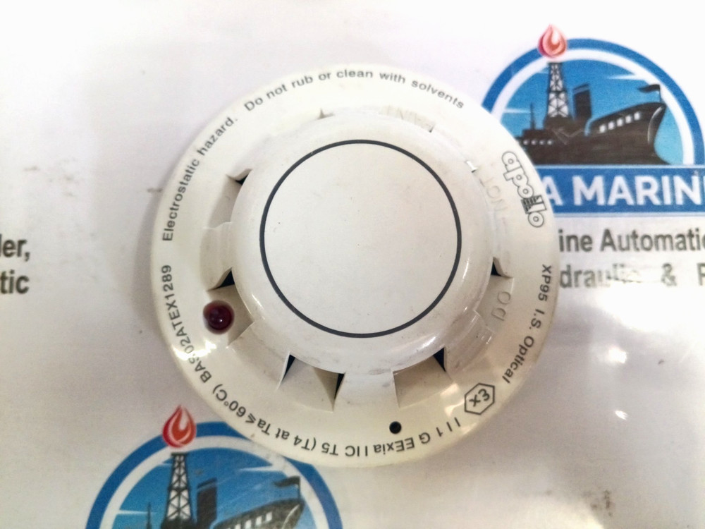 Apollo xp95 optical smoke detector 55000-640apo