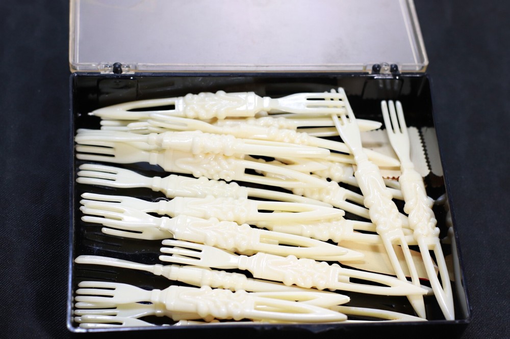 Vintage PLASTIC Party Forks 24 pcs