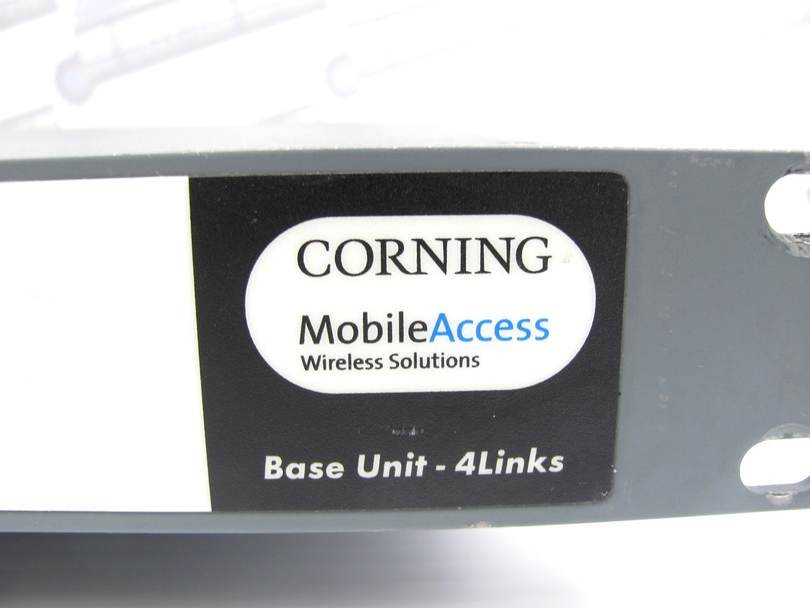 CORNING - WB-B4U - 4-PORT BASE UNIT MOBILE ACCESS - 4 x SC/APC optical - 1RF