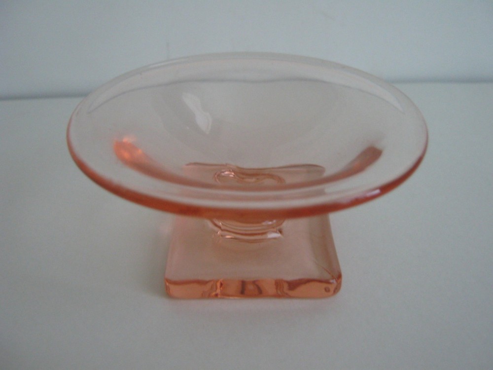 FOSTORIA FLARED PINK GLASS NUT CUP/OPEN SALT CELLAR, c1925