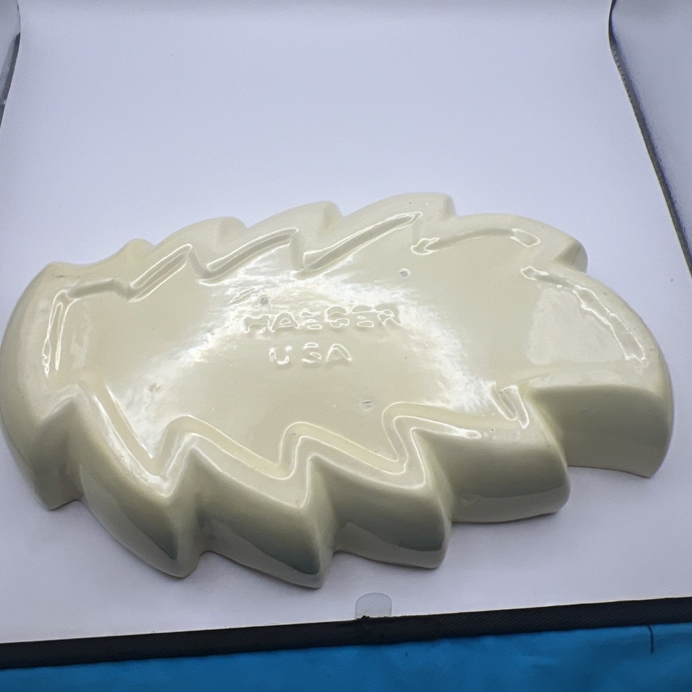Vtg Haeger Pottery Shallow Leaf Tray