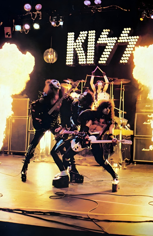 11x17 Kiss 1975 Poster Alive Rare Photography