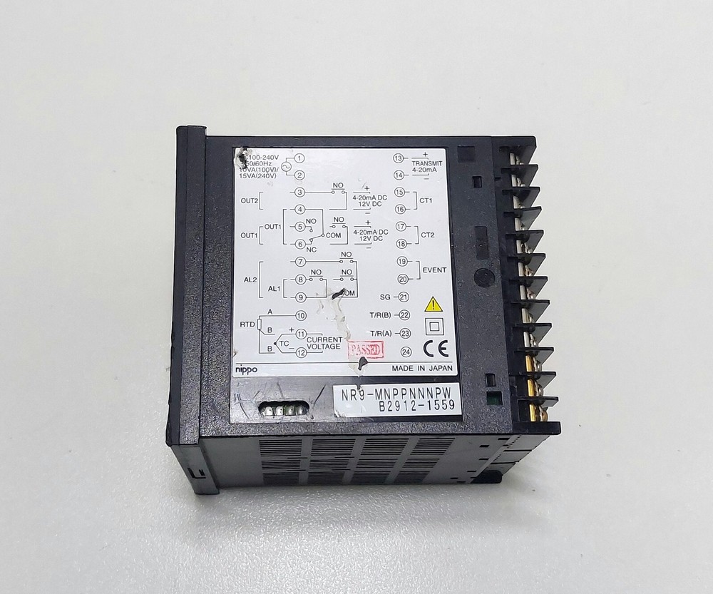 Nippo NR9-MNPPNNNPW Temperature Controller B2912-1559