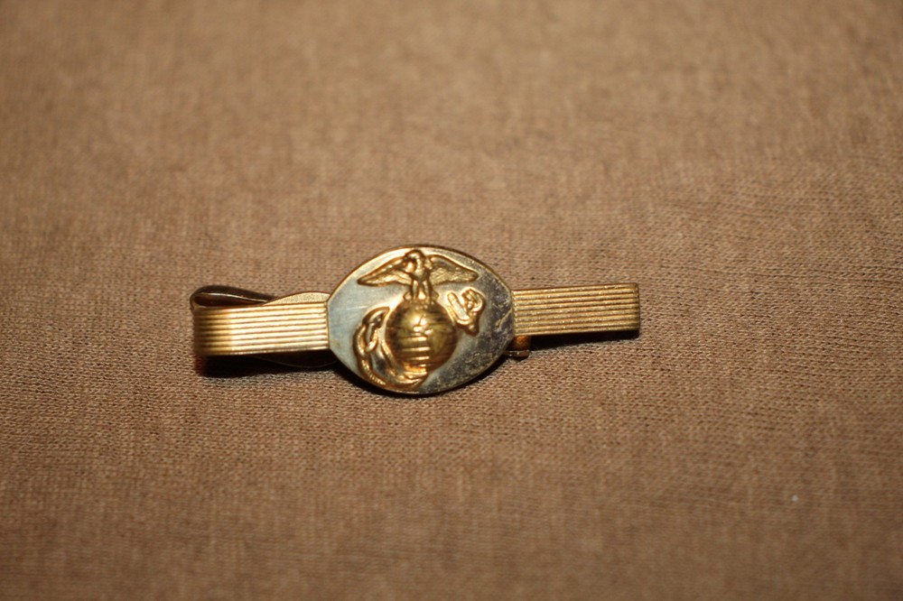Original WW2 U.S. Marine's 'EGA' Metal Uniform Tie Clip