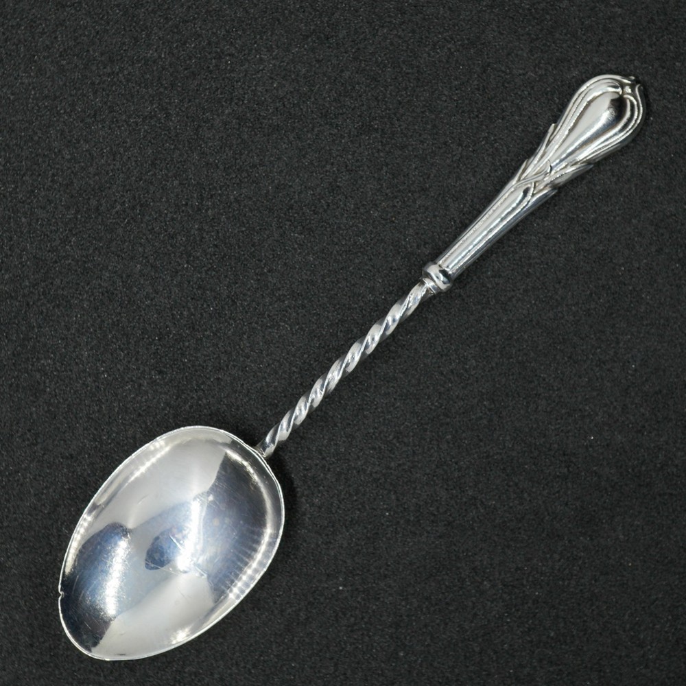 Antique Solid Sterling Silver Teaspoon. 6g. William Davenport.