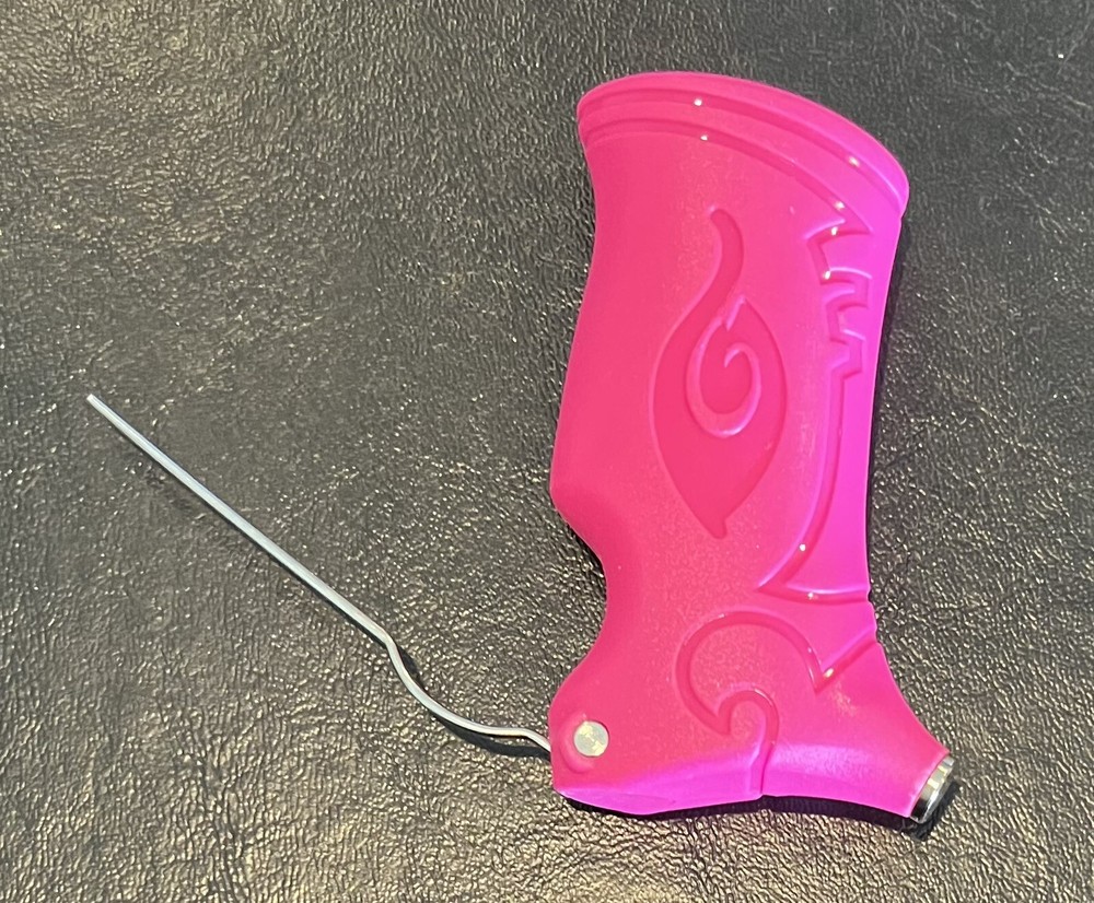 Lighter Case, Poke It, Pack It, Puff it, All inclusive Smoking Tool Pink