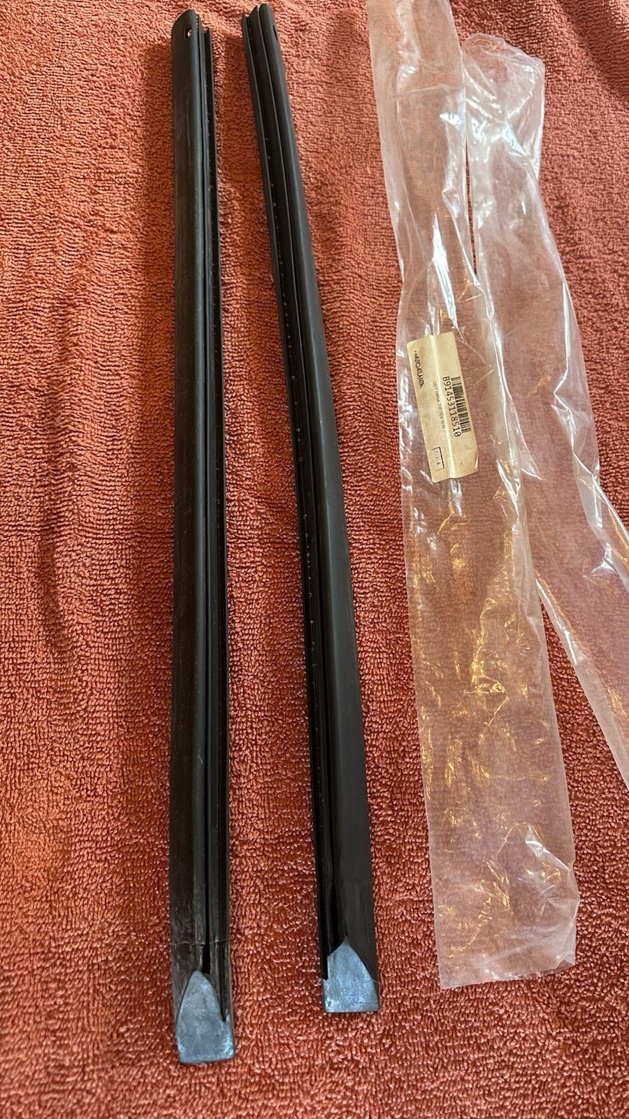 Porsche 914 914-6 Targa Top Seals GENUINE 91453118510 91453118610 Left And Right