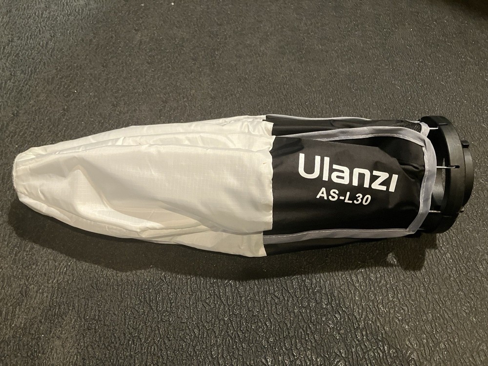 Ulanzi AS-L30 30cm Lantern Softbox with Mini Bowens Mount Quick Release Diffuser