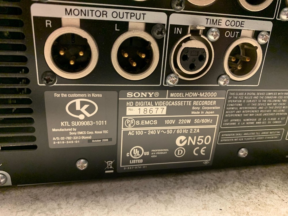 SONY HDW-M2000 HD SDI HDCAM EDITOR MULTI FORMAT RECORDER (1 controller)