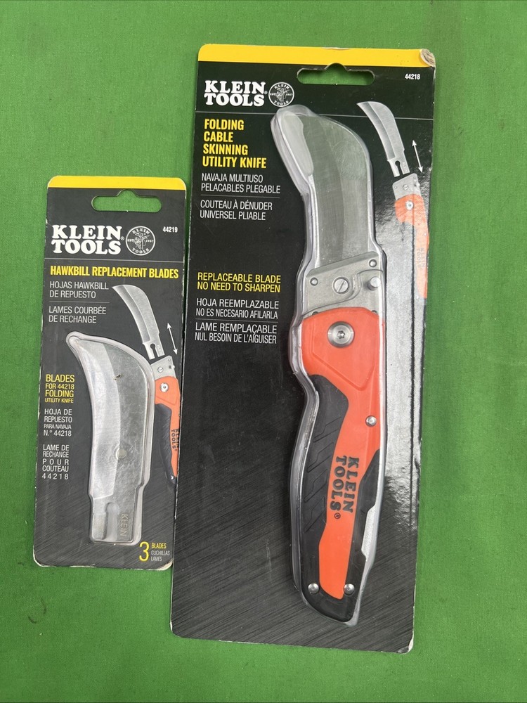 Klein Tools 44218 Cable Skinning Utility Folding Knife Bundle With Extra Blade