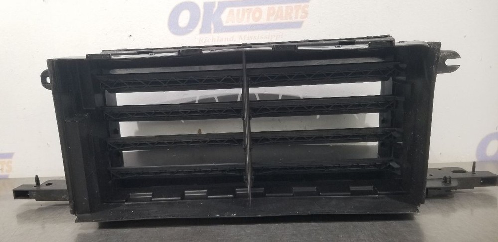 19 FORD F150 3.0L LOWER AIR SHUTTER ASSEMBLY