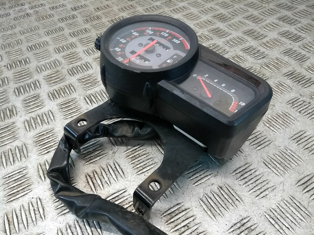2017 LEXMOTO ASSAULT SPEEDOMETER CLOCKS SPEEDO DASH