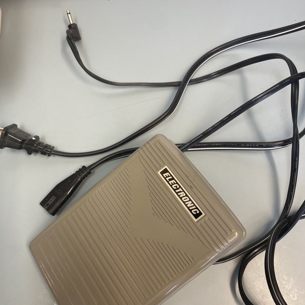 Euro Pro 9101 Sewing Machine