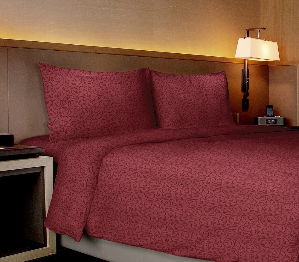 Home Dynamix Willow Collection 4-Piece Bed Sheet Full Brick Red Vines Pattern