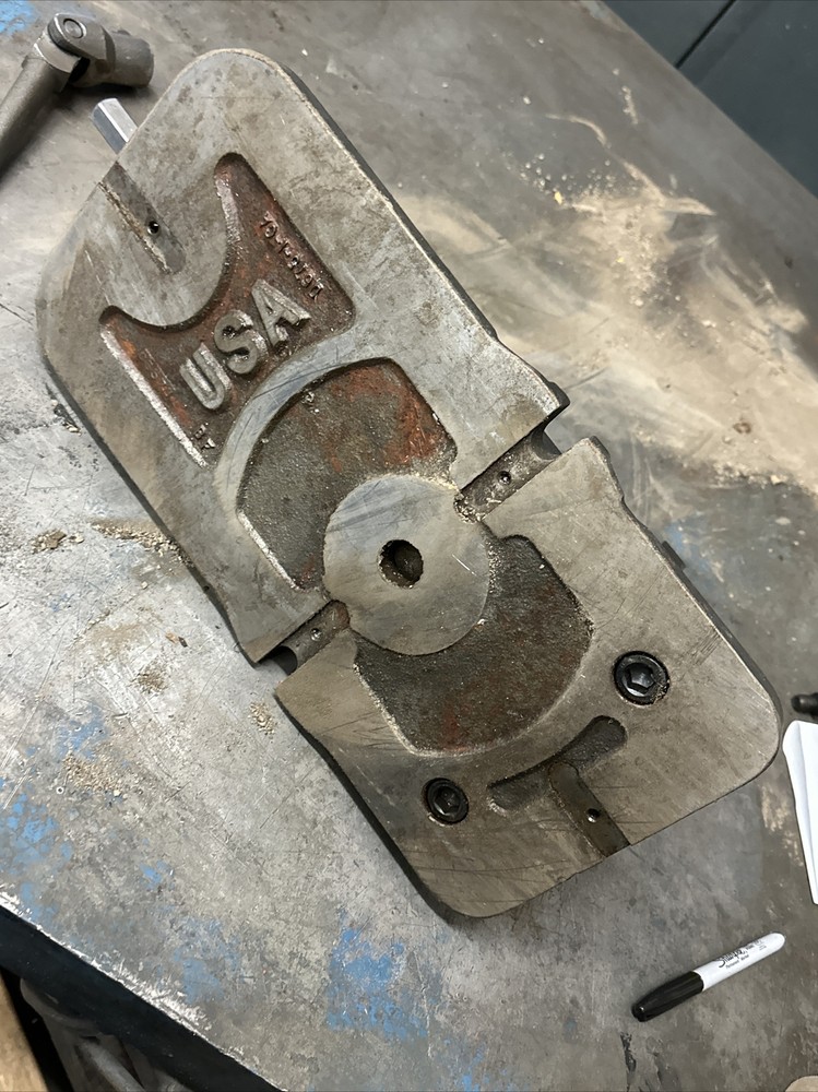 KURT ANGLOCK 6" MILLING MACHINE VISE - #D675 (dkurt2)