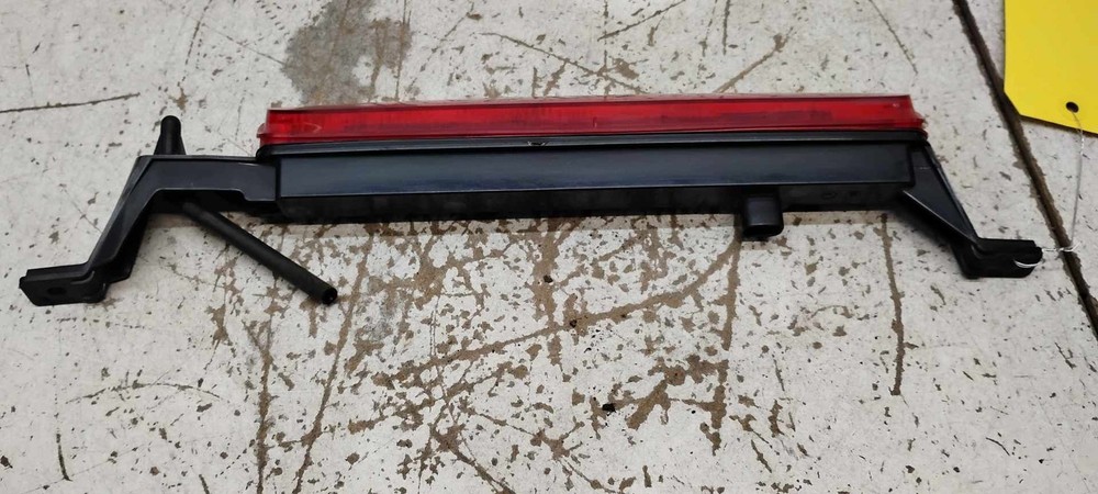 08 Chevy Equinox 3rd Brake Light 08