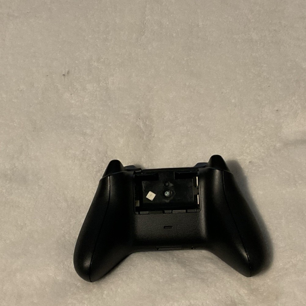 Microsoft Wireless Ergonomic Controller Black for Xbox Series X|S broken