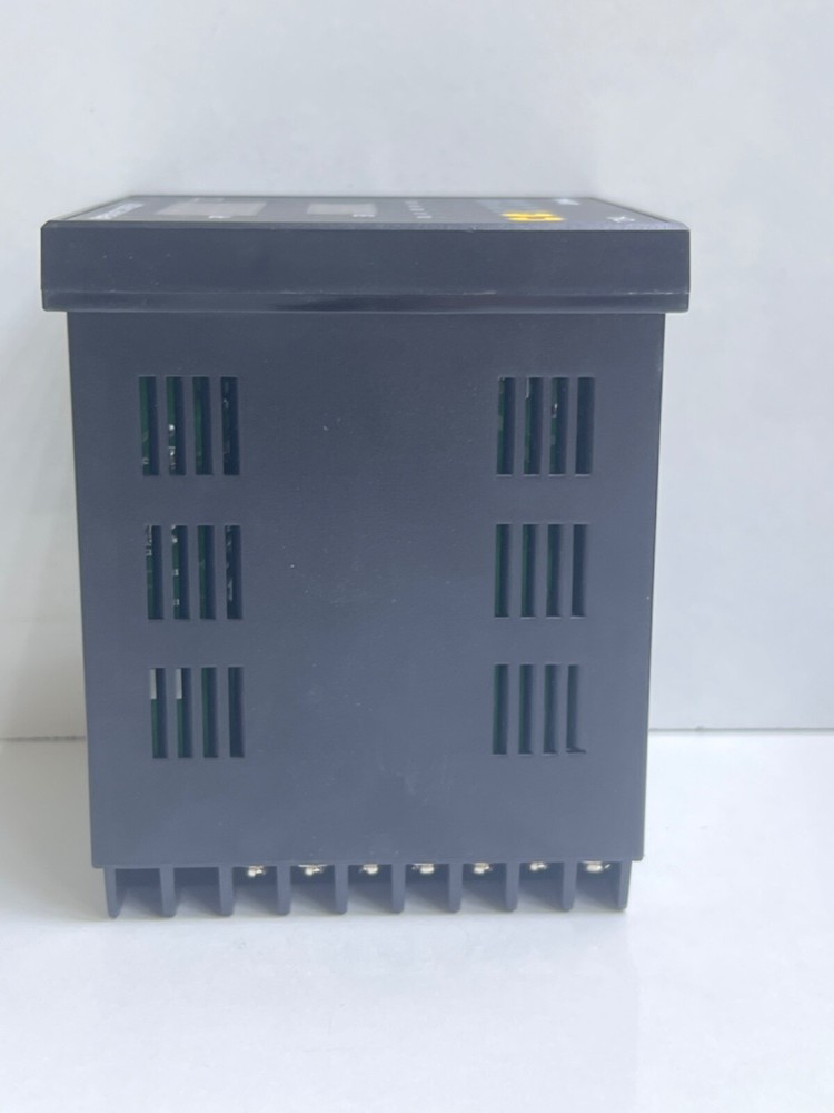 AUTONICS TZN4L-24R TEMPERATURE CONTROLLER