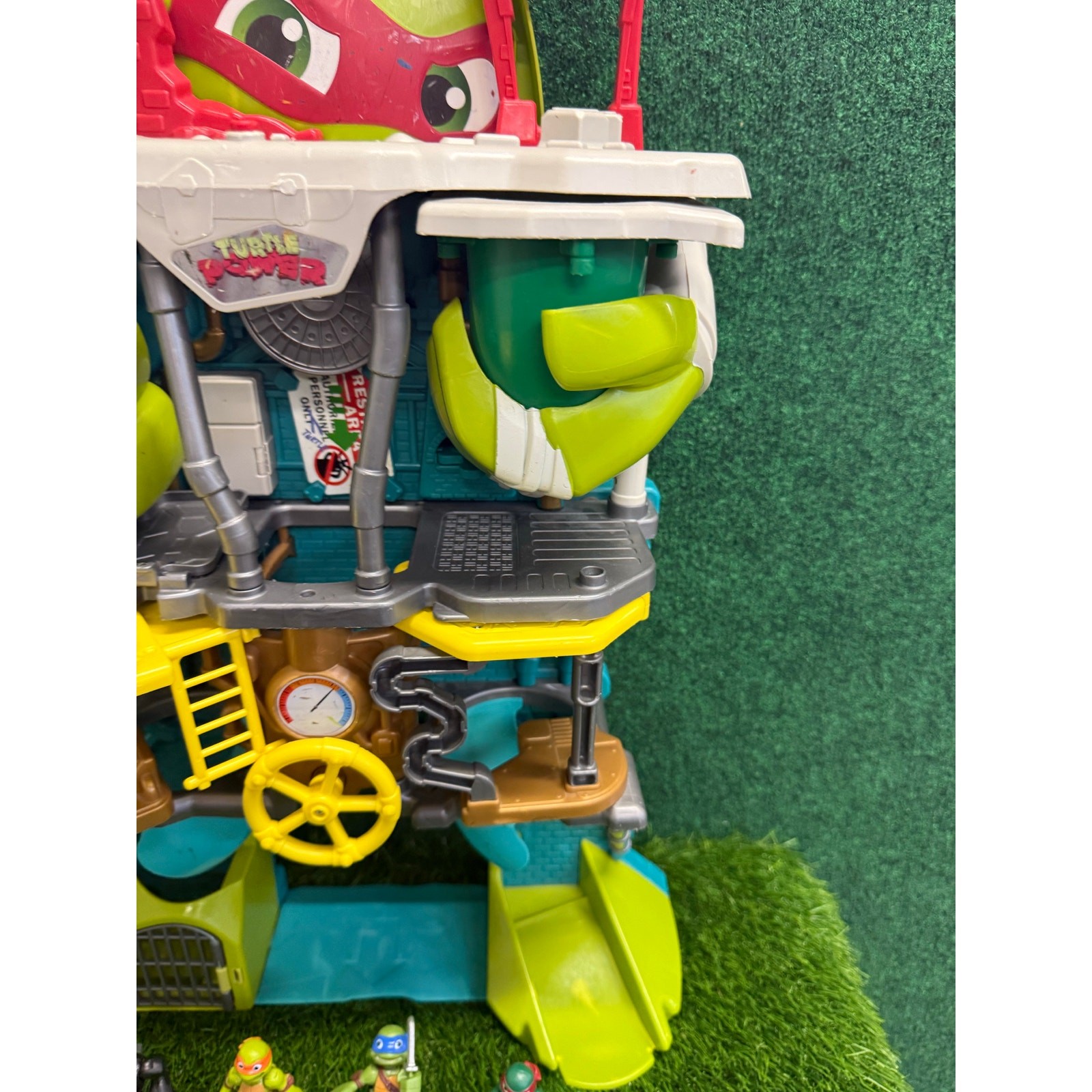 Playskool TMNT Ninja Turtle Half Shell Hq Big Heroes Headquarters Imaginext