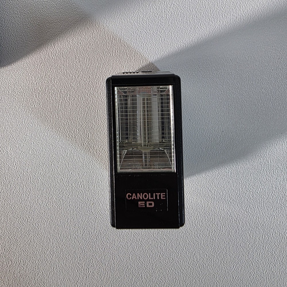 Canon Canolite ED Flash With Case Working