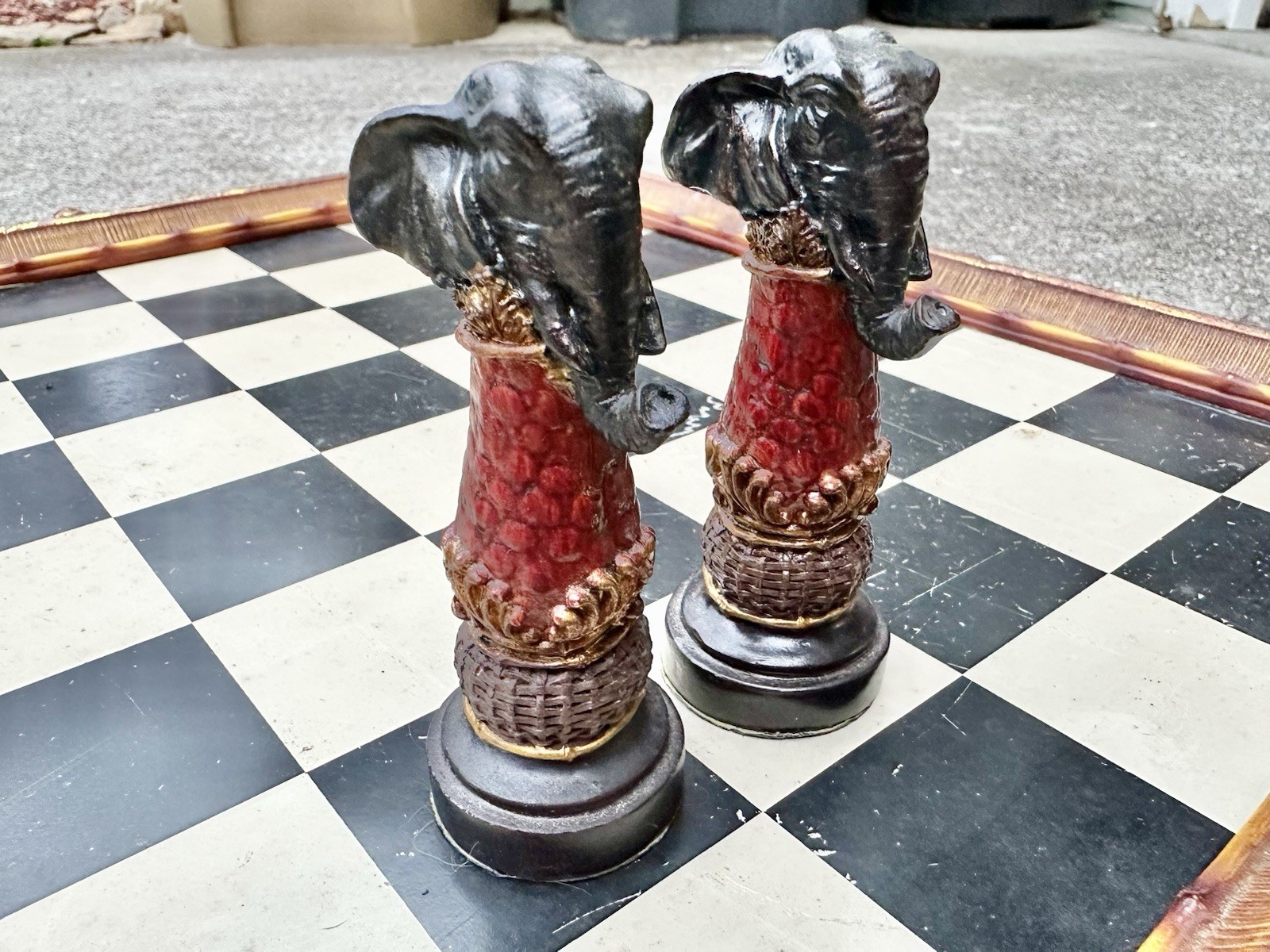 Oriental Accent Safari Wildlife Chess Set Hand Painted Resin Piece Storage Board