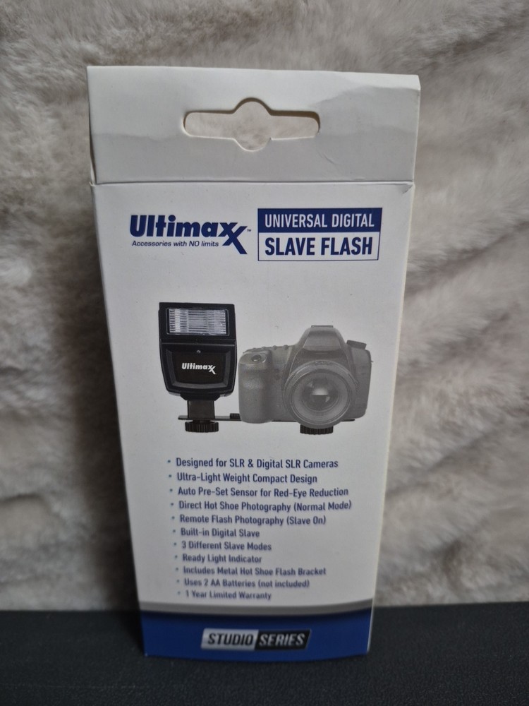 Universal Digital Slave Flash with Bracket by ULTIMAXX