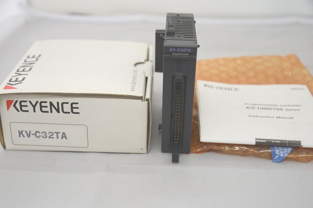 KEYENCE KV-C32TA Output Unit Module PLC Controller USED