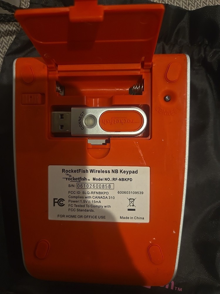 Rocketfish RF-NBKPD Wireless Numeric Keypad for Notebooks