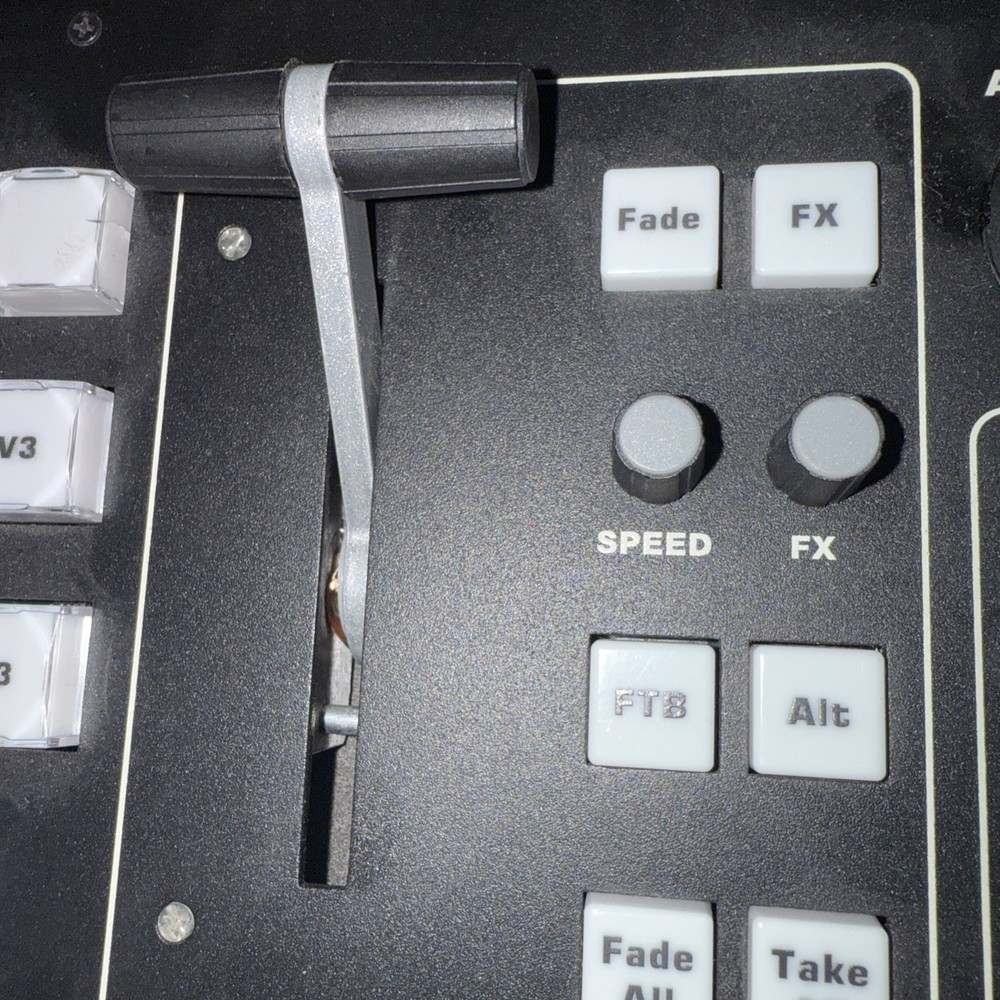 NewTek LiveControl LC-11 USB Controller Keyboard For NewTek TriCaster Untested