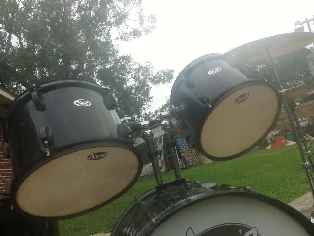 Astro Floor Drum Set RARE! PICK UP ONLY