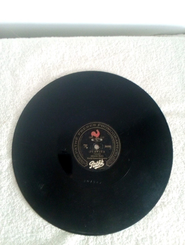 Antique Pathe Phonograph Spanish Record