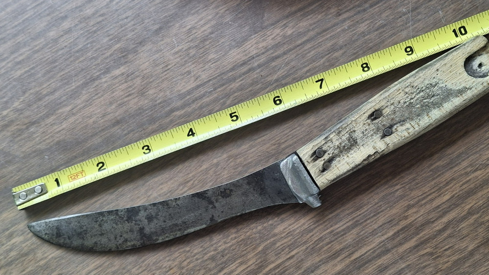 Antique Rustic Knives of unknown origin (2)