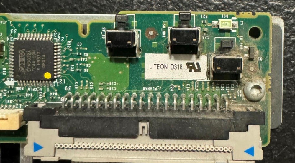 Dell 0NC071 PowerEdge 1950 Server Sideplane Riser Board w/ Ribbon Cable