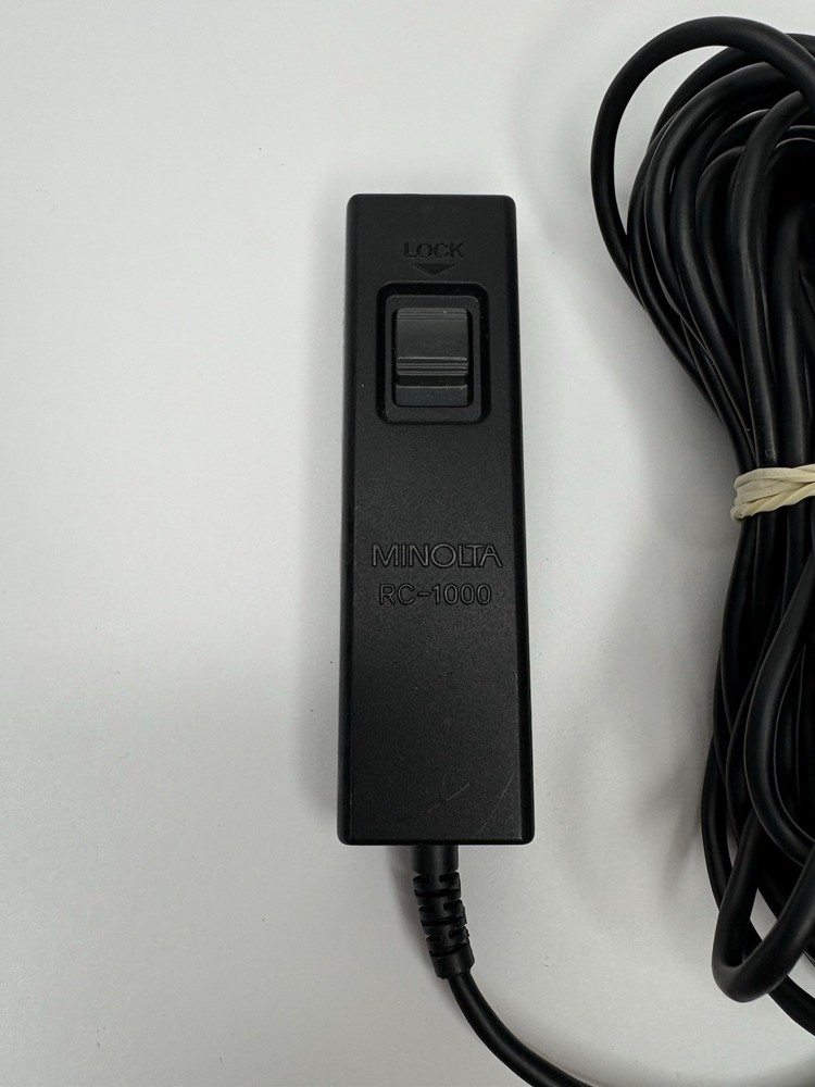 MINOLTA RC-1000 LONG WIRED SHUTTER RELEASE CABLE
