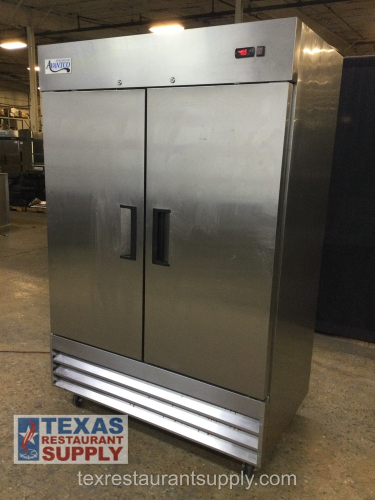 Avantco 178A49RHC 54” 2 Solid Door Refrigerator With Casters