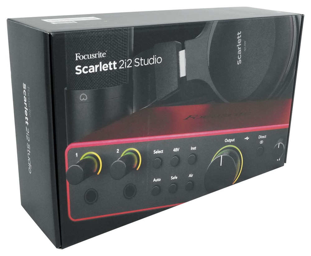 Focusrite Scarlett 2i2 Studio 4th Gen Recording Interface+Headphones+Mic+Cable