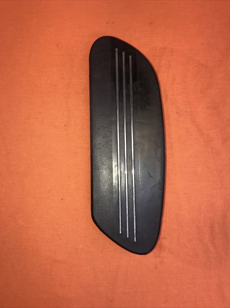 HARLEY-DAVIDSON GENUINE STREAMLINER FLOORBOARD RUBBER INSERT-RIGHT SIDE ONLY!