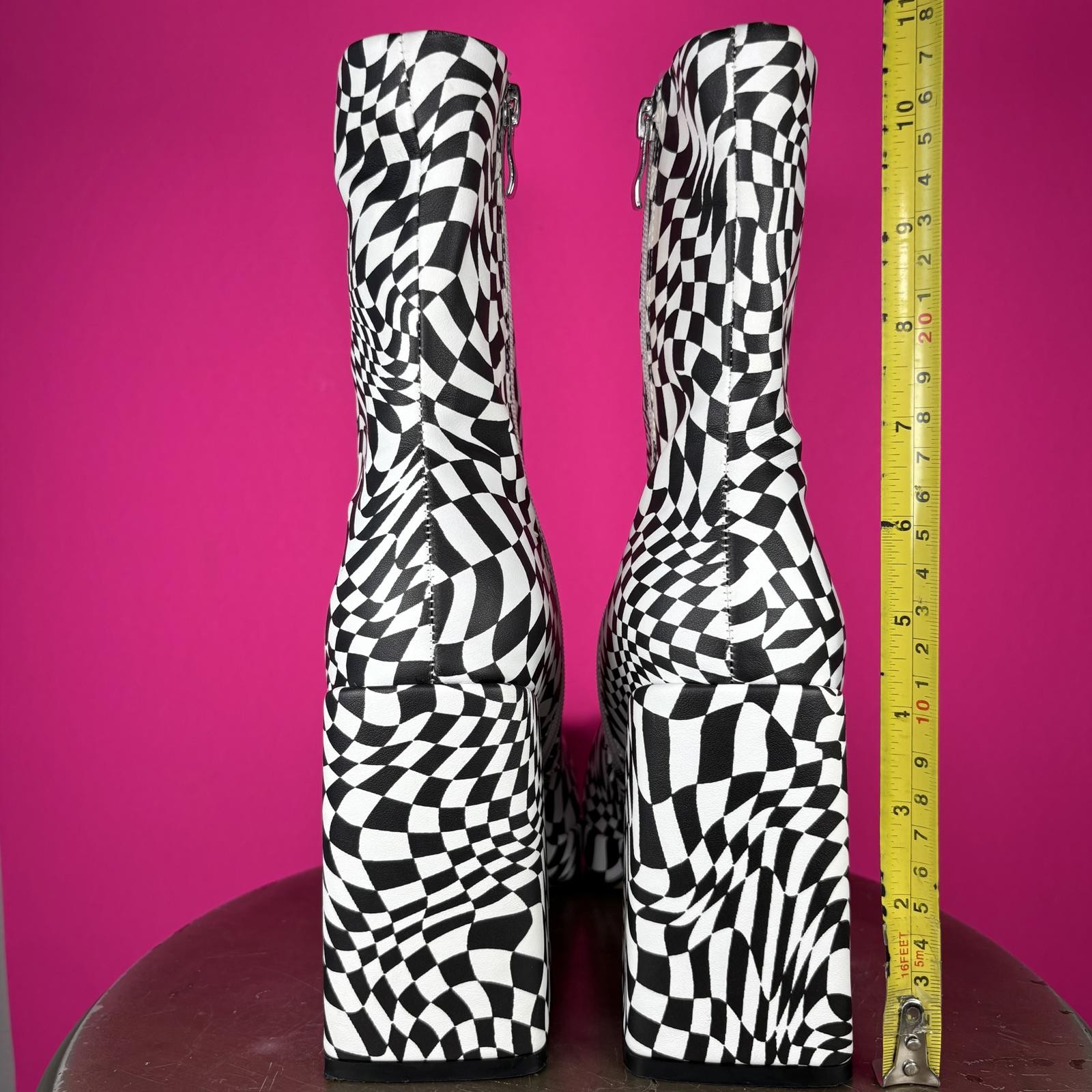 Nasty Gal Black White Wavy Checkered Platform Heeled Boot US 7
